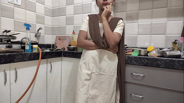 भारतीय कॉलेज लड़की घर आकर अपने सौतेले भाई के साथ जंगली सेक्स करती है – हॉट हिंदी ऑडियो