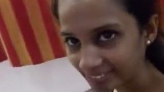Video Panas Adik Desi Hisap Kontol Kakak