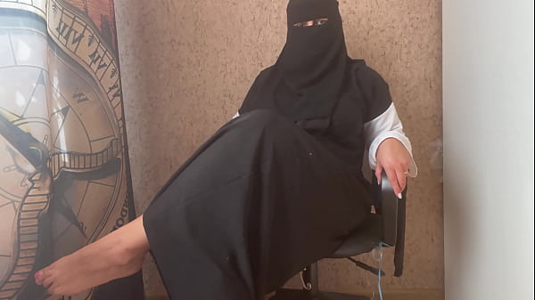Joi Panas Dari Ibu Arab Berjilbab Bikin Nafsu Meroket