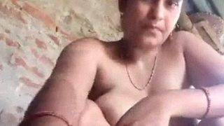 Desi Kampung Bangsat, Memek Berdarah Pengen Digenjot.