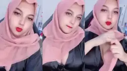 Hijab Cantik Live Goyang Toket Bikin Makin Tegang.