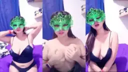 Host Cantik Honeylive, Toketnya Bulat Seksi Bikin Makin Pengen.