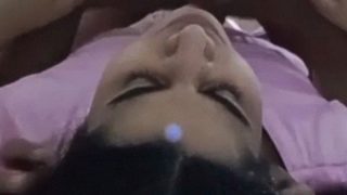 Pasangan Di Ranjang Buka-bukaan Video Mesum Rumahan