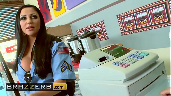 Montok Besar Berseragam – (audrey Bitoni, Honey White, Johnny Sins) – Krim Boston – Brazzers