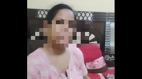 Desi Bhabhi Yang Haus Dan Siap Digoda
