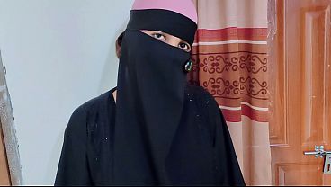Jasmine Si Hijab Nakal Digebukin Sama Orang Asing Sampe Meraung
