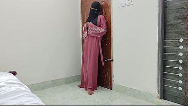 Malu-malu Tapi Pengen Banget, Cewek Hijab India Pertama Kali Digenjot Sange