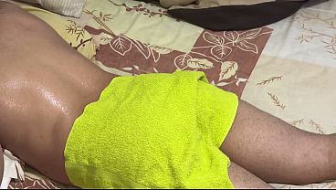 Ibu Mertua Bongsor Montok Bantu Mantu, Pijat Berubah Jadi Main Ranjang.