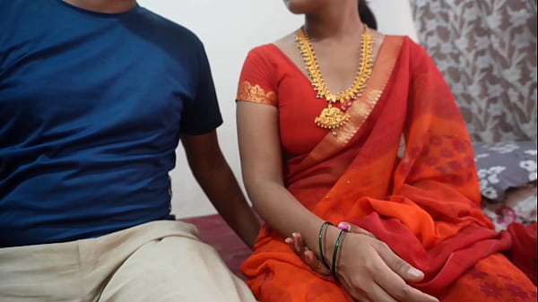 25 साल की मादक टीचर ने अपने छात्र के साथ गरमागरम सेक्स किया, हिंदी ऑडियो में सुनो