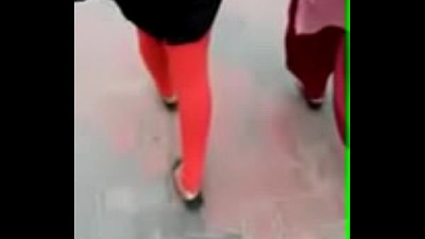 Desi Cewek Bengali Lagi Ngewe Di Pinggir Jalan.