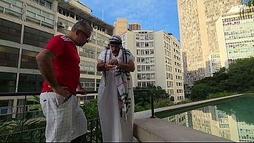 Sheik Árabe Desembarcando No Brasil Na Copa Do Mundo Ele E O Guia TurÍstico Encheram O Quarto De Torcedoras Brasileiras Do Hotel E Meteram Gostoso AtÉ O Cuzinho Das Vagabundas Completo No Red