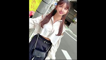 Majalah Model, Setengah Filipina Setengah Jepang, Baru 18 Tahun, Tubuhnya Bikin Ngiler, Gaya Vulgar Bikin Makin Horny.