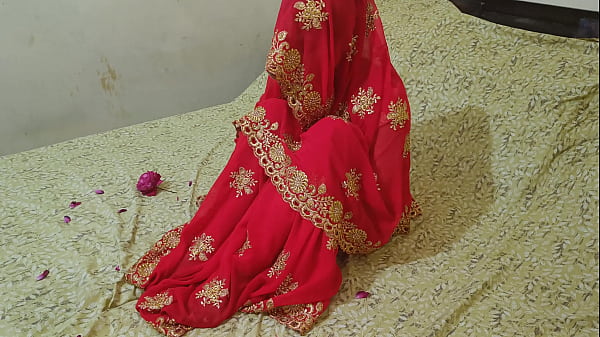 Desi Indian Village Bhabhi, Abhi Do Din Ki Shadi Ke Baad, Apne Dewar Ke Saath Khuli Chudai, Hindi Audio Mein.