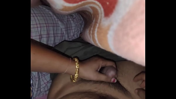 Maa Ke Saath Raat Bhar Ka Maza, Kya Sexy Suhagraat Hai!