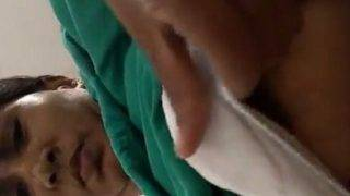 Bokep Bini Orang, Aunty Nakal Pamer Tubuh Tanpa Busana.