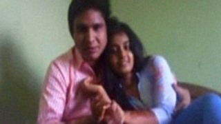 Cewek Kuliahan India Lagi Digenjot Gaya Misionaris, Crot Di Dalem