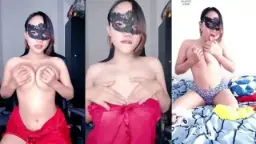 Miss Sunflo Bugil, Toket Basah Menggoda, Siap Digoyang.