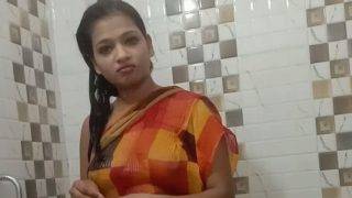 Tonton Video Mandi Sarika (sarika Vikki) Yang Bikin Greget, Basah Kuyup Bikin Nafsu Naik