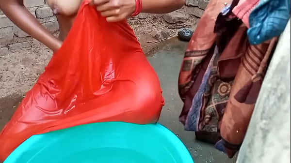 Rati Mandi Di Kamar Mandi, Suara Hindi Bikin Makin Basah, Nafsu Memuncak