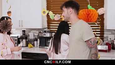 Ibu Tiri Marica Langsung Belajar Aturan Bebas Pakai Di Keluarga Ini.