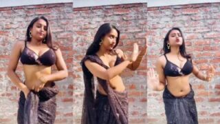 Desi Cewek Goyang Panas Biar Makin Banyak Yang Nonton