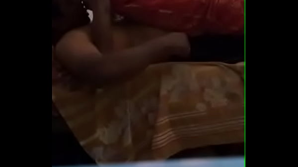 Desi Istri Lagi Nungging Di Atas, Gerakannya Bikin Mampus