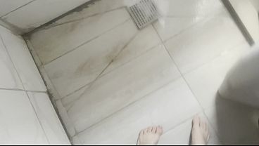 Gue Nemuin Kontol Karet Di Kamar Ibu Tiri Arab Gue, Terus Gue Kasih Cobain Kontol Asli.