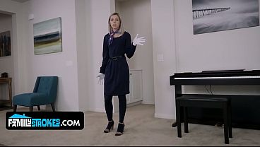 Tebal Blonde Kakak Tiri Allie Nicole Dikocok Habis Sama Adik Tiri Yang Horny, Sampai Penuh Di Dalam