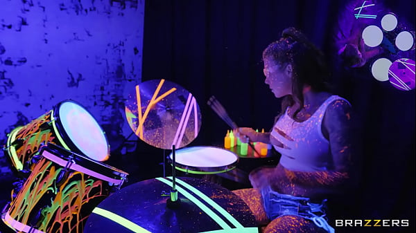 Tonton Trailer Penuh Bang The Drummer Dari Brazzers, Link Nya Di Sini!